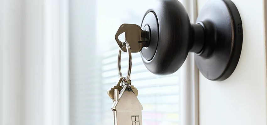 Bifold Door Knob Replacement in Morgan Hill, California